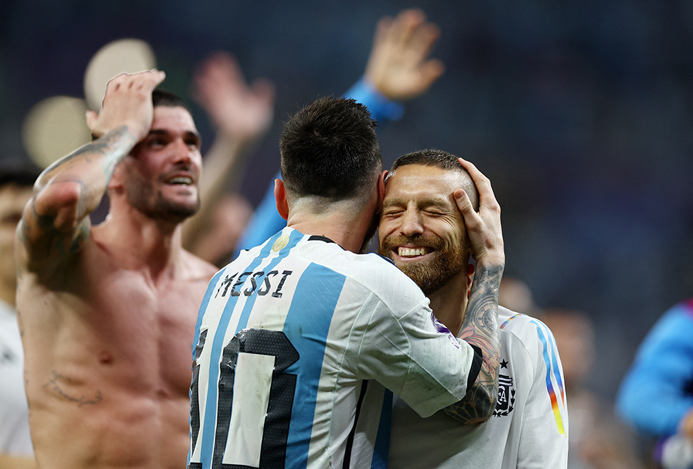 argentina australia messi papu