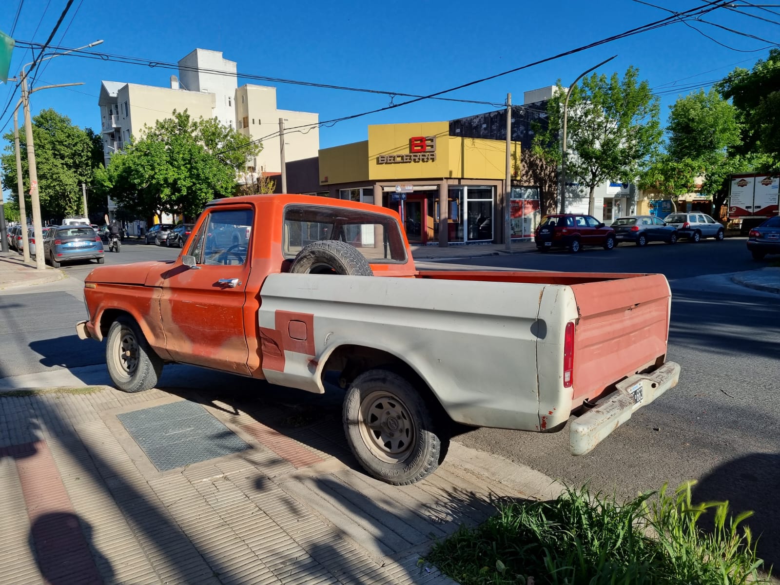 movil mauro f100 3