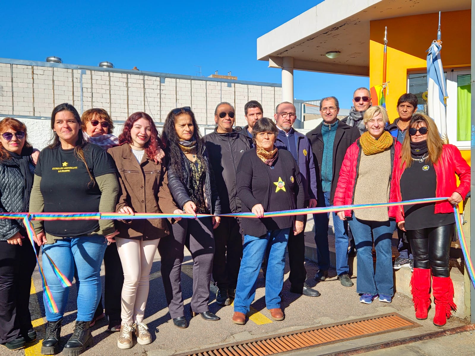 Estrellas amarillas estacionamiento tres