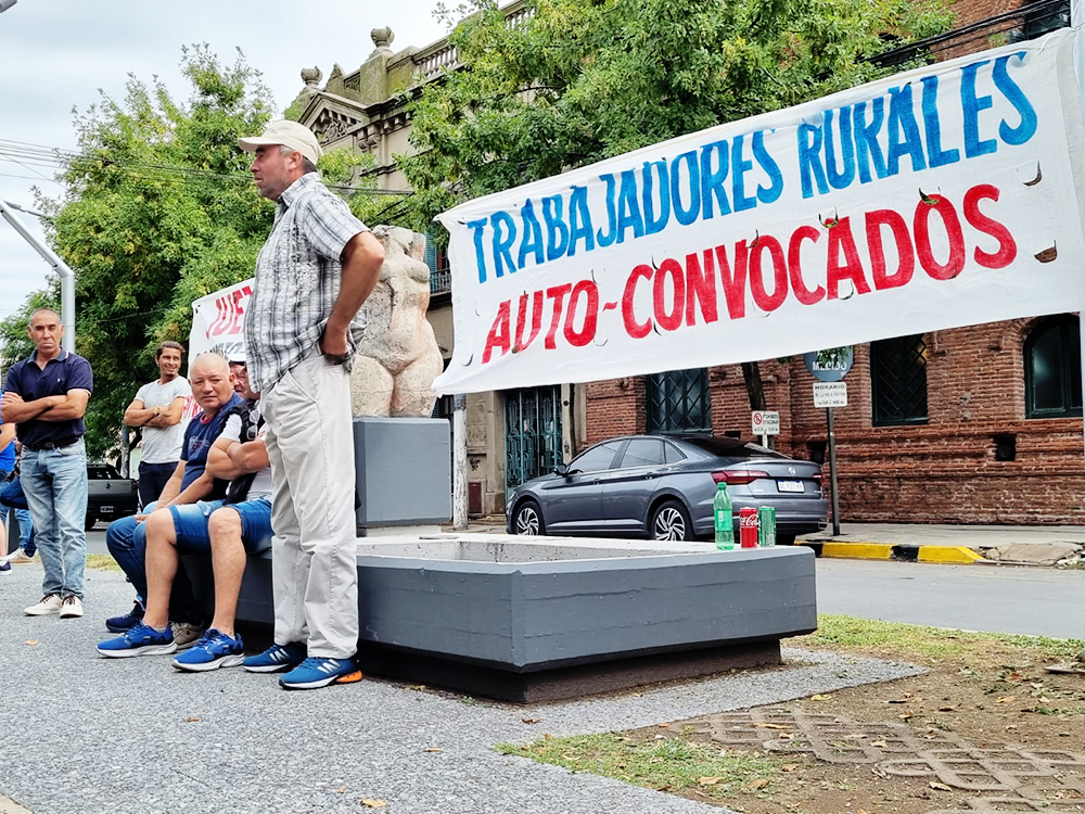 ▷Usurpación del Club Ferrocarril Oeste de Merlo: La Comisión Directiva  realizó nuevas denuncias ✓ - Apbah