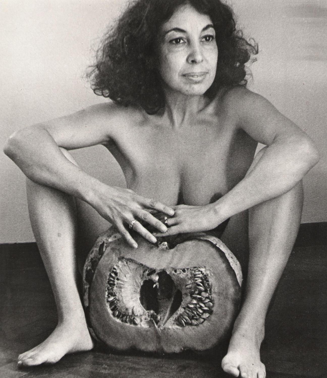 fuskova ilse de la serie el zapallo 1982 aware women artists artistes femmes