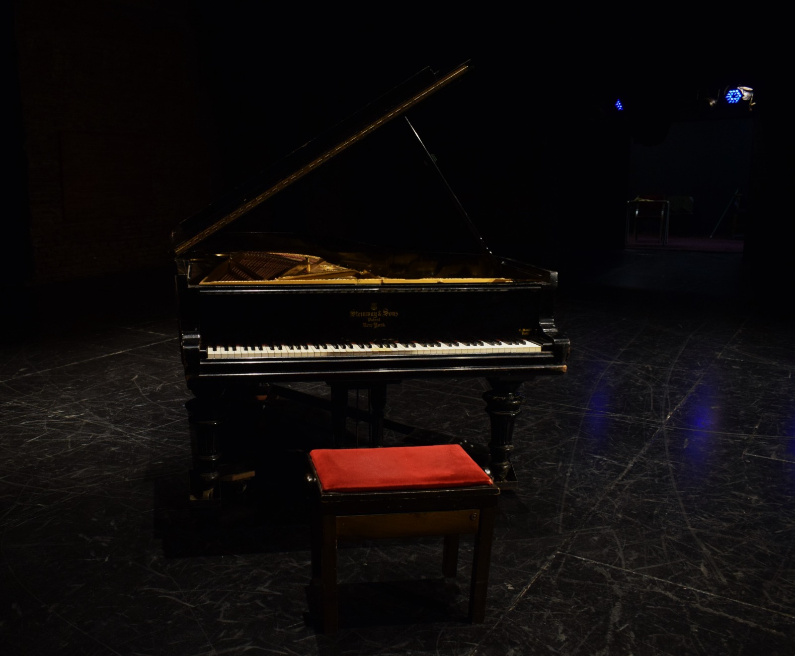 piano teatro